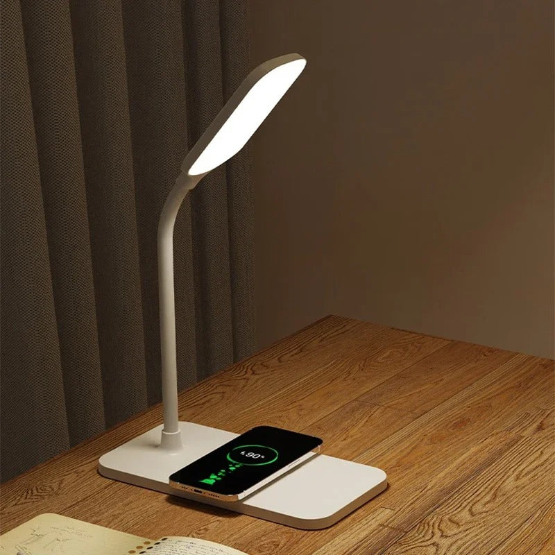 Slimme LED Bureaulamp met Draadloze Oplader en Klok – Multifunctioneel Design
